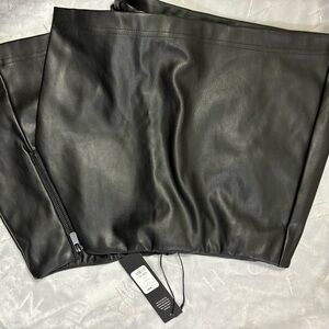 Fashion Nova Black Mini Skort